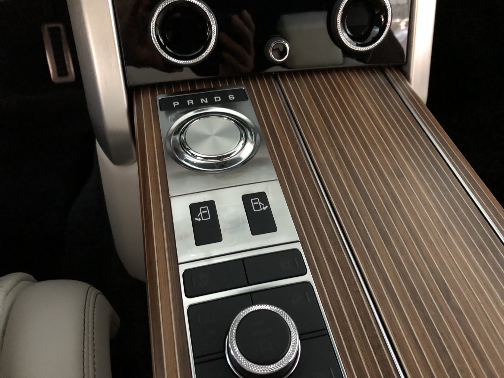 The wood trim, Nautica Veneer, is amazing to look at with a new patented form-following process that is on door panels and the steering wheel. (WTOP/Mike Parris) 