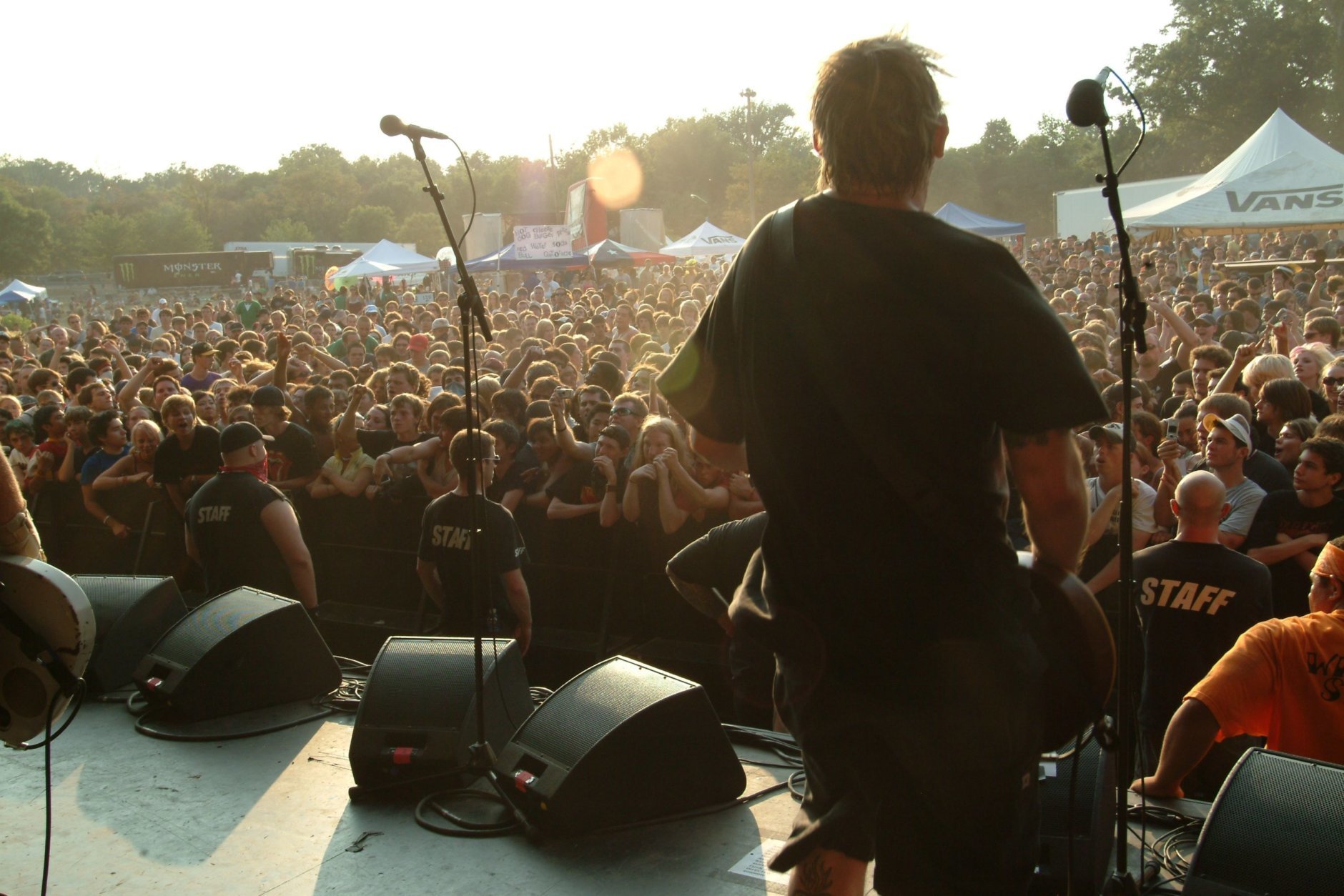 The crowd at Warped Tour 2007. (Leslie Furlong)