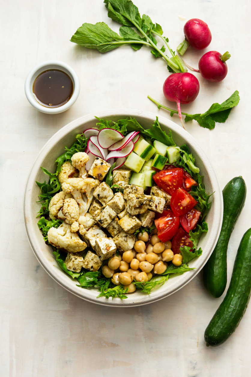 Cuisine Solutions' Mediterranean bowl. Students select ingredients and customize their meals by picking a base of grain, salad or a wrap; their choice of protein; and toppings of vegetables, cheese and sauces. (Courtesy Cuisine Solutions)