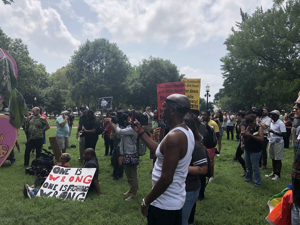 Huge crowds gather for the ANSWER Coalition protest Sunday at Lafayette Park. ( WTOP/Melissa Howell)