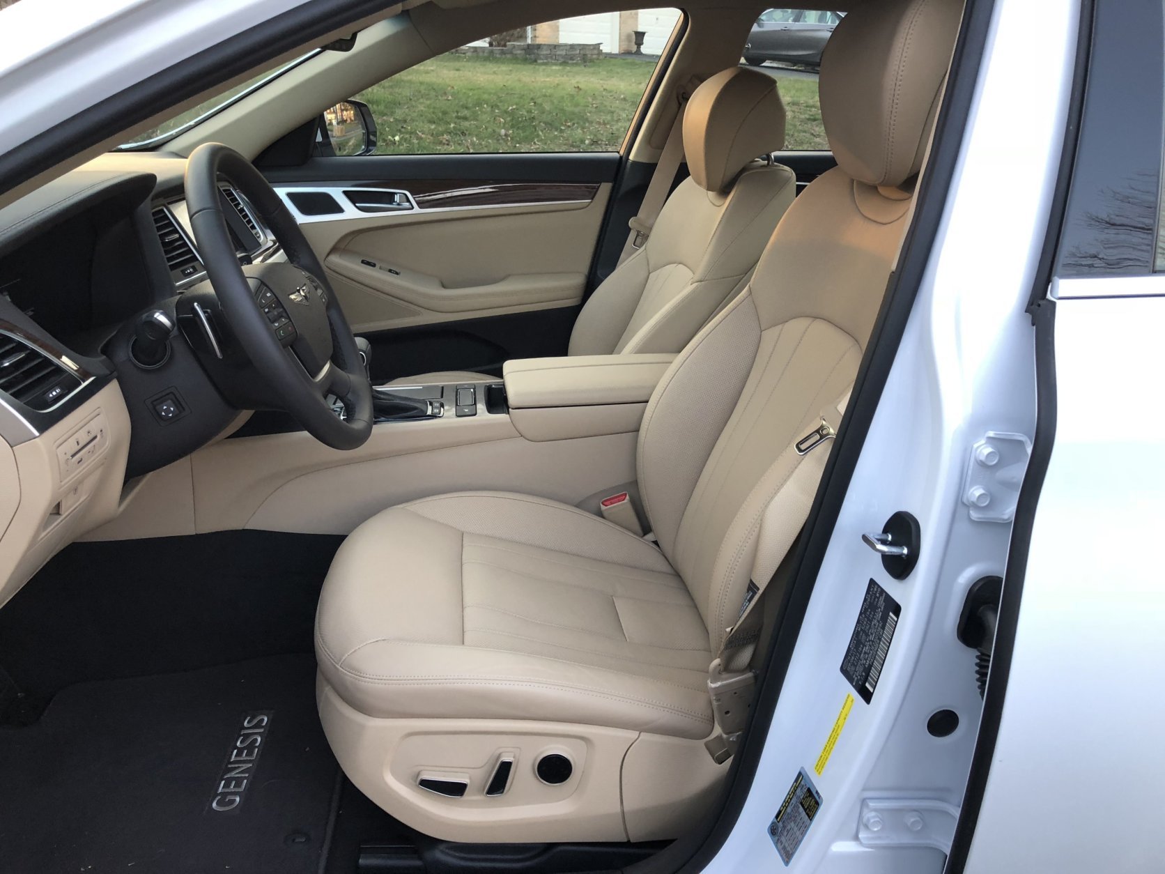 The Genesis G80 has heated leather seats with 12-way power adjustments for those in the front seats. (WTOP/Mike Parris)