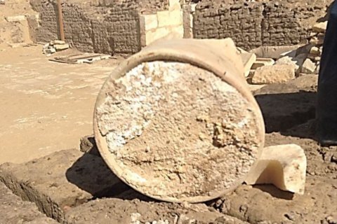 Don’t cut the cheese: 3,200-year-old Egyptian snack could have deadly disease
