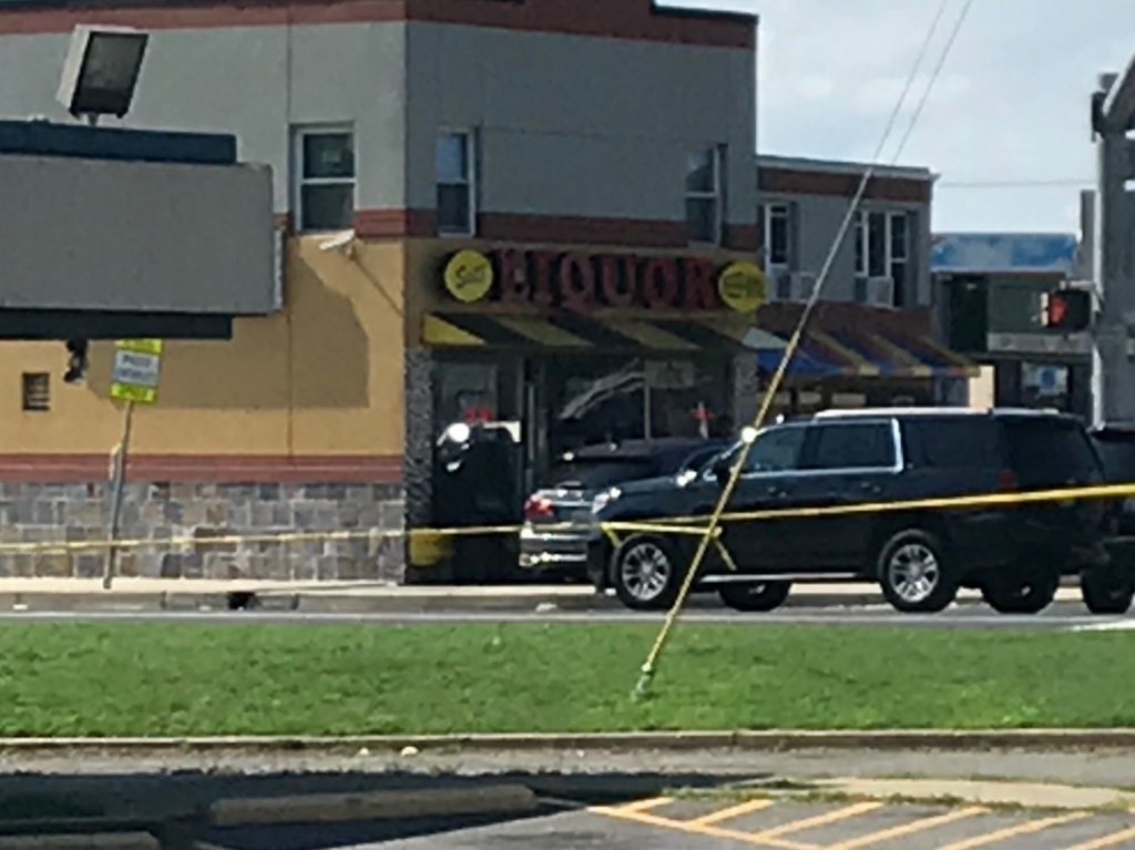 Prince Co. officer shoots, kills suspect in fatal liquor store