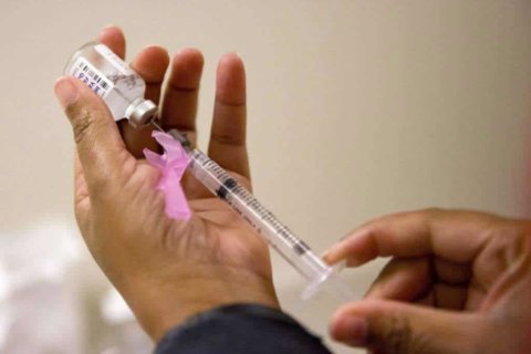 Flu shot or mist? CDC says nasal spray now OK option against illness