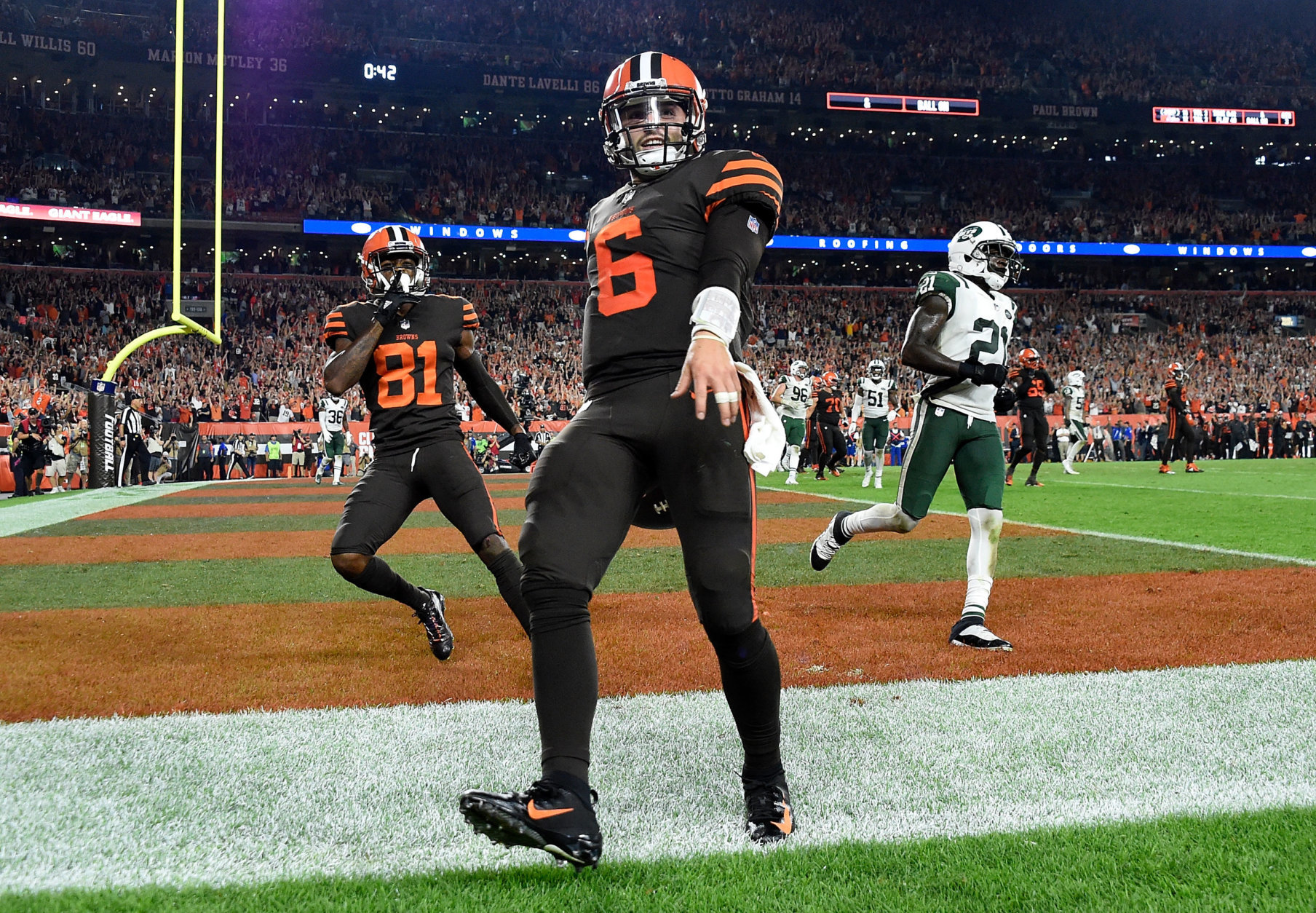 CLEVELAND, OH - SEPTEMBER 20:  Baker Mayfield #6 of the Cleveland Browns celebrates after making a catch on a two-point conversion attempt during the third quarter against the New York Jets at FirstEnergy Stadium on September 20, 2018 in Cleveland, Ohio. (Photo by Jason Miller/Getty Images)