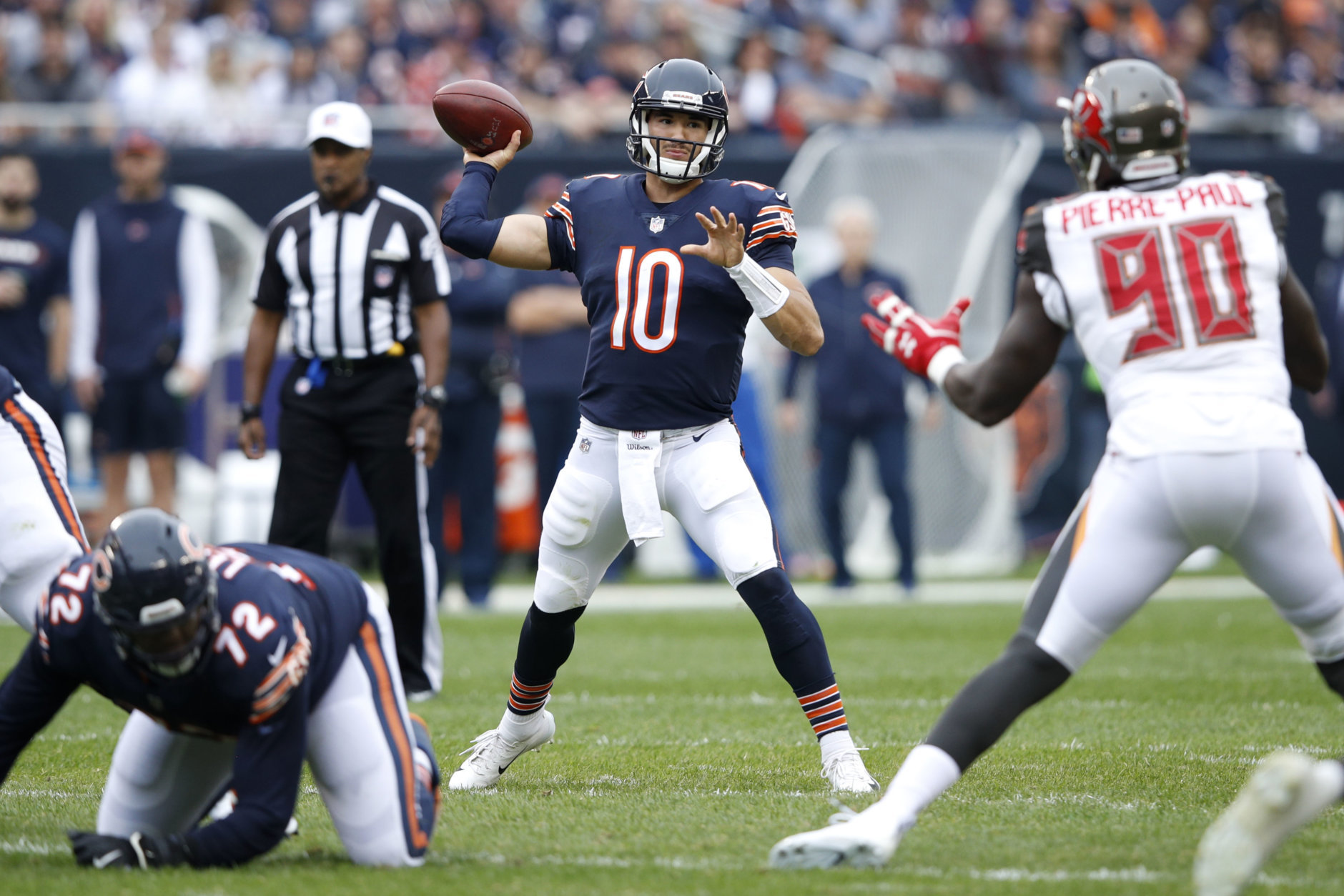 CHICAGO, IL - SEPTEMBER 30:  Quarterback Mitchell Trubisky #10 of the Chicago Bears passes the football against the Tampa Bay Buccaneers in the first quarter at Soldier Field on September 30, 2018 in Chicago, Illinois.  (Photo by Joe Robbins/Getty Images)