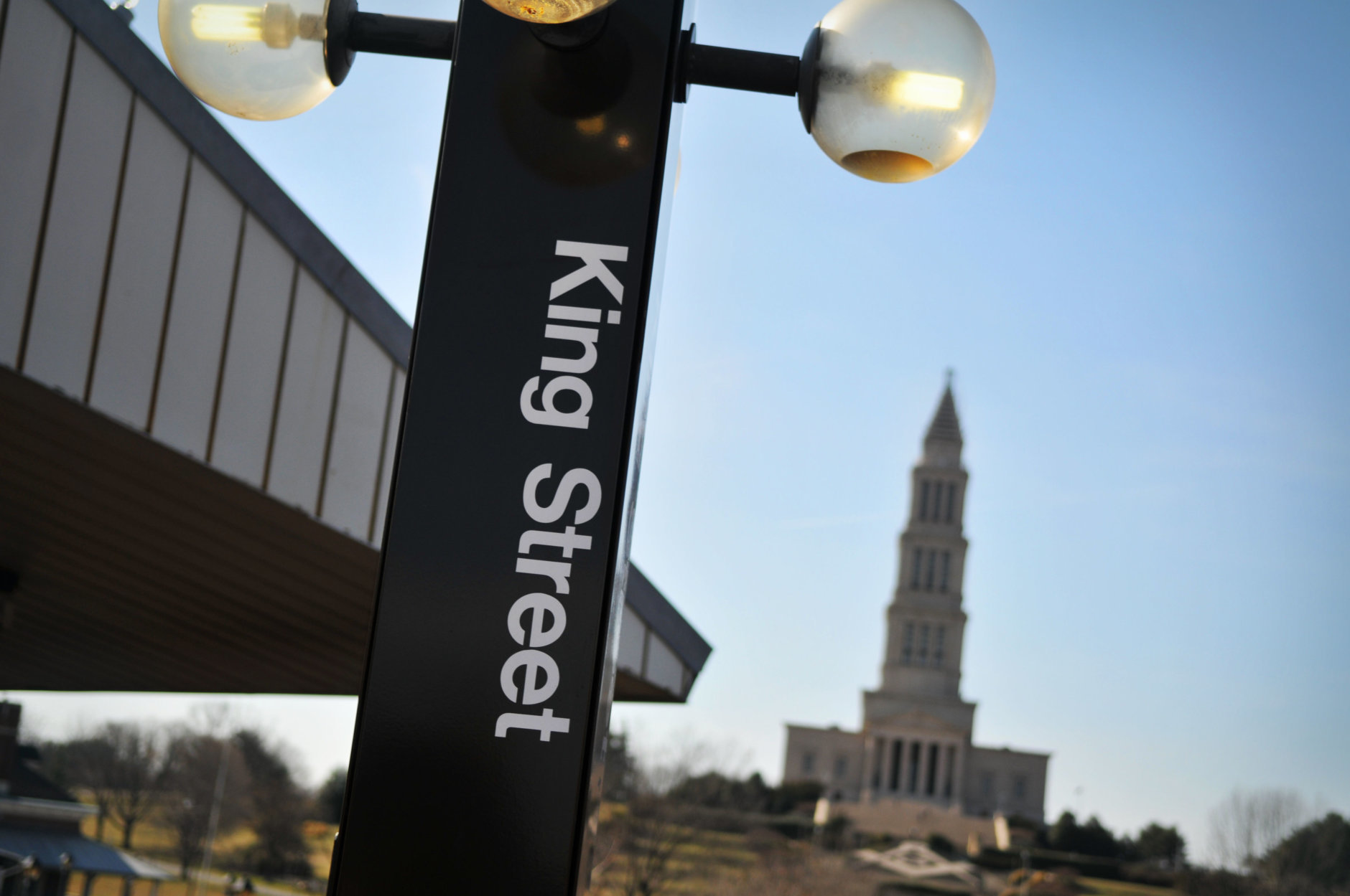 The King Street Metro station sign is seen here. (Getty Images/iStockphoto)
