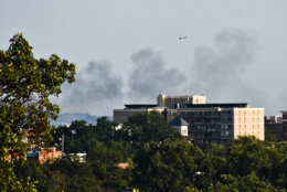 Smoke could be seen from D.C.'s Woodley Park neighborhood. (WTOP/Alejandro Alvarez)