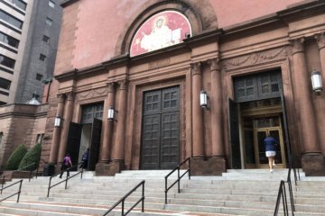 A mass Friday night at the Cathedral of St. Matthew the Apostle in Northwest D.C. kicked off a six-week "season of healing" for the Archdiocese of Washington. (WTOP/Mike Murillo)