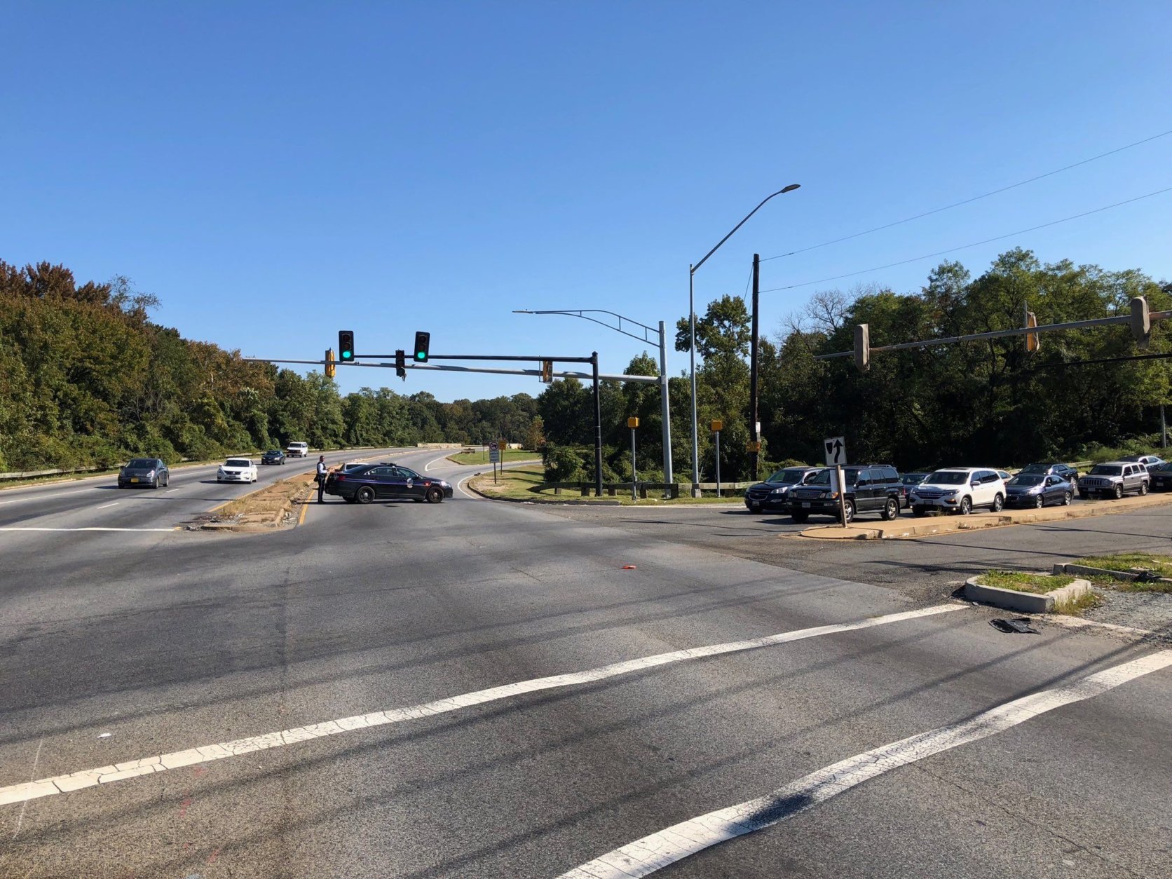 Suitland Parkway in Maryland is closed following a reported shooting Tuesday morning. (WTOP/Kristi King)