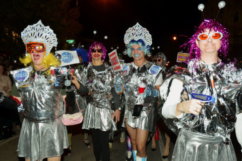 DC takes over 32nd high-heel race
