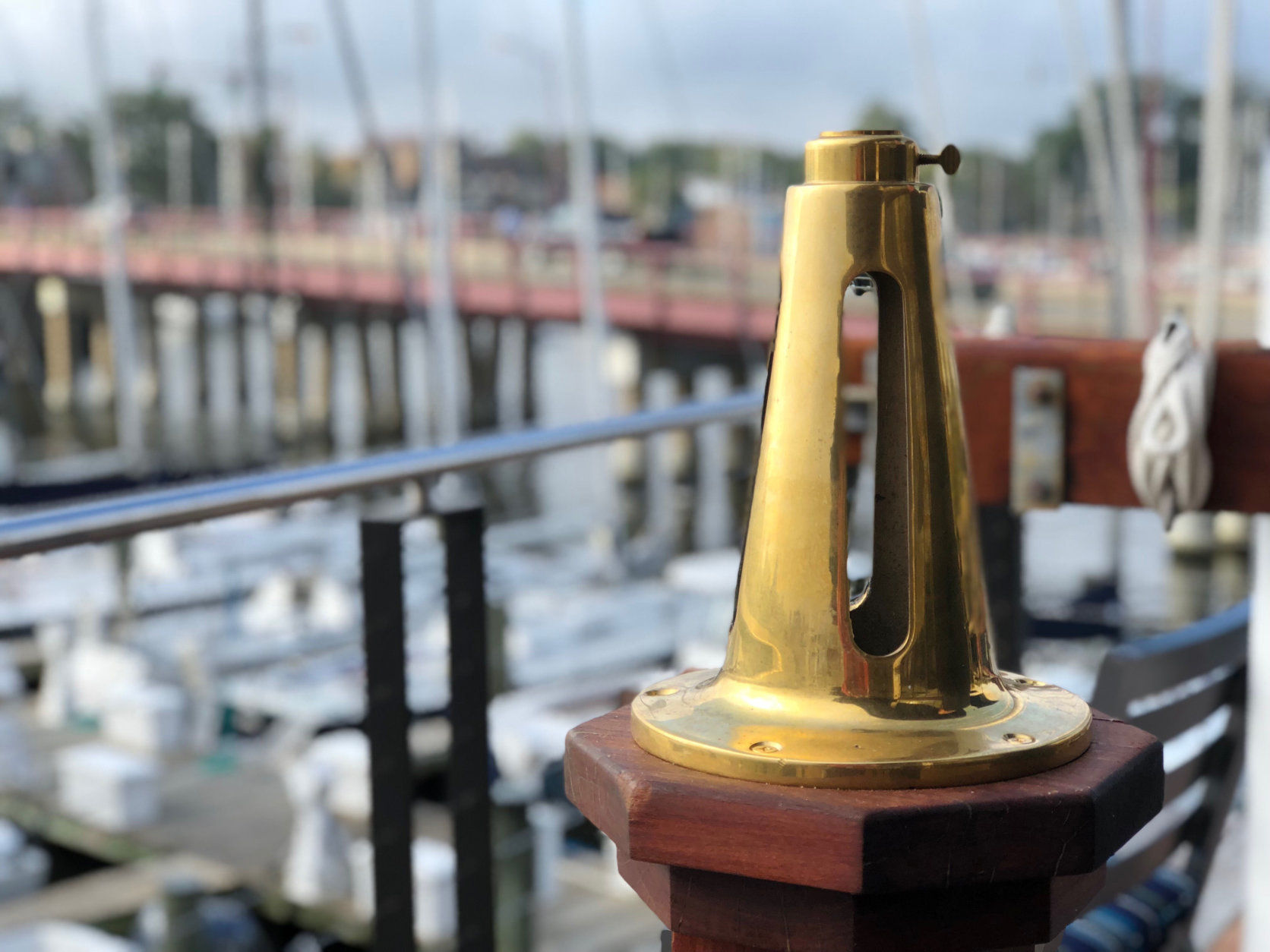 The cannon mount at the Annapolis Yacht Club. (WTOP/Kate Ryan)