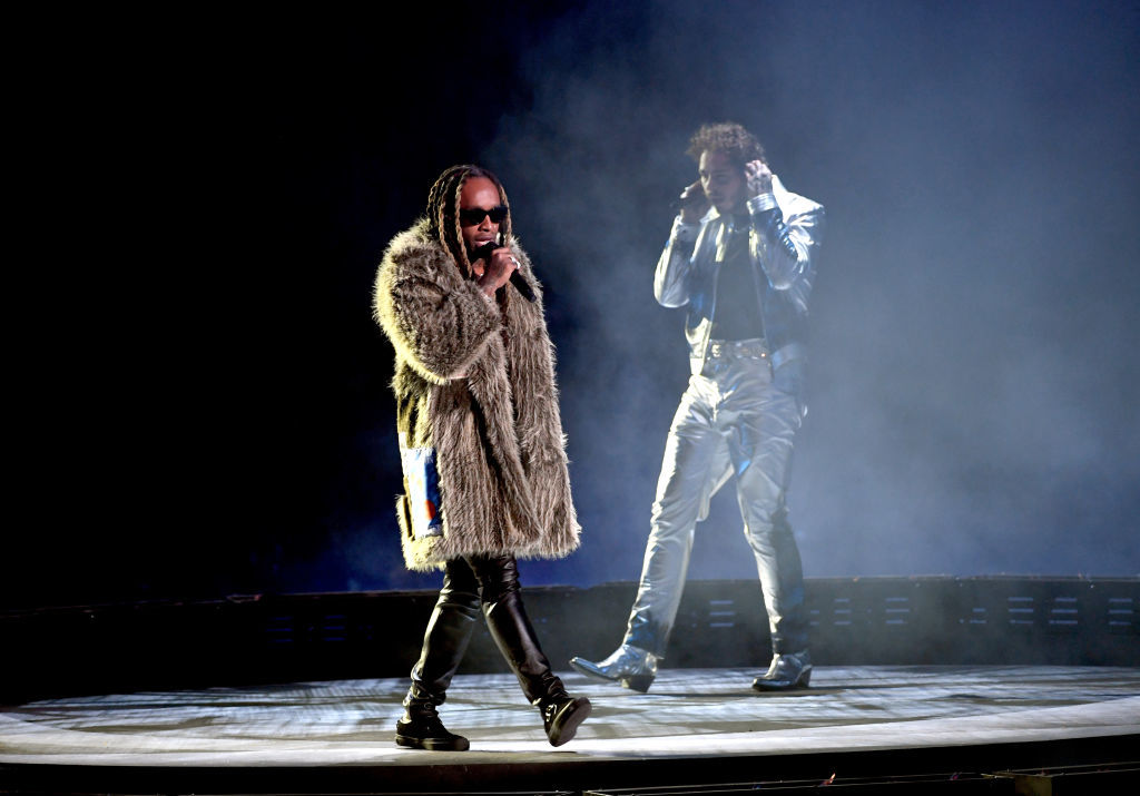 LOS ANGELES, CA - OCTOBER 09:  Ty Dolla Sign (L) and Post Malone perform onstage during the 2018 American Music Awards at Microsoft Theater on October 9, 2018 in Los Angeles, California.  (Photo by Kevin Winter/Getty Images For dcp)