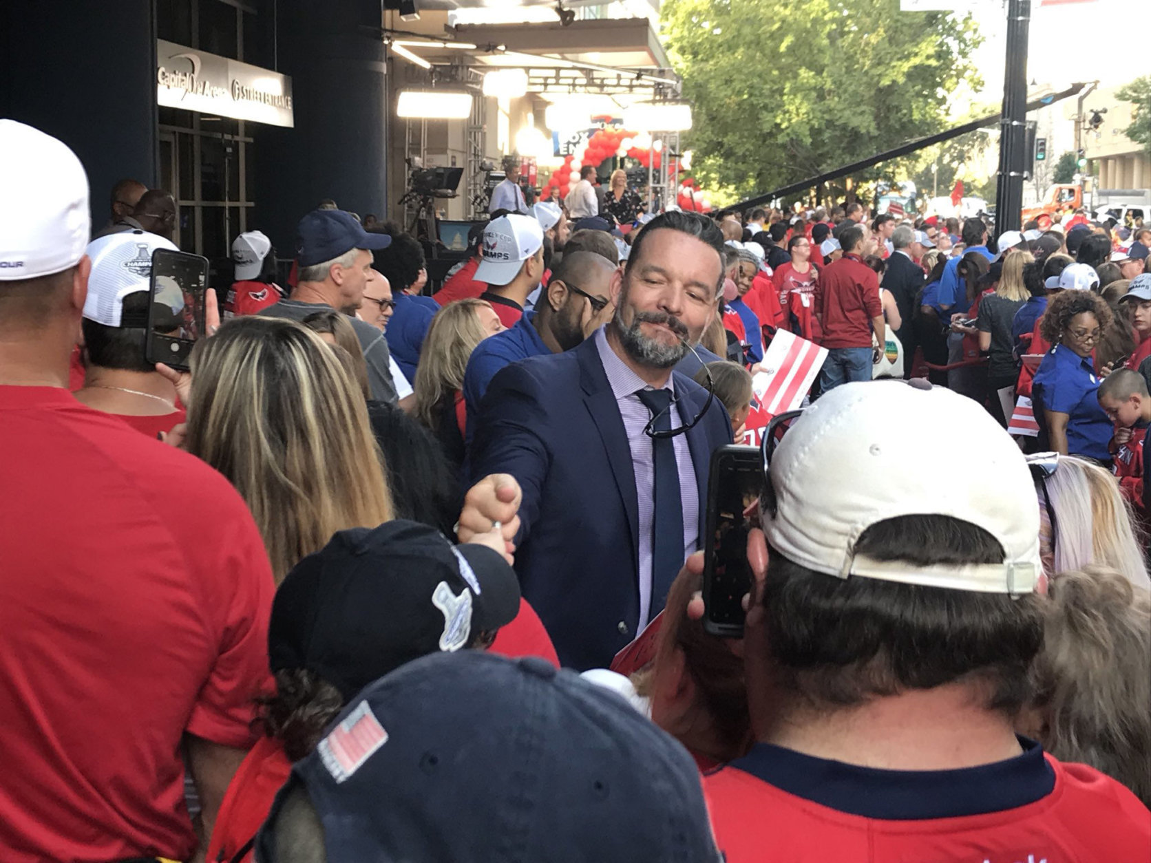 Former Capitals goalie Olie Kolzig greets fans at the 2018-2019 season opener. (WTOP/Michelle Basch)