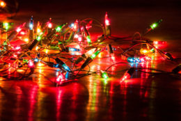 Everybody’s biggest gripe about holiday decorations? Those strings of lights that mysteriously tangle themselves between seasons. (Thinkstock)