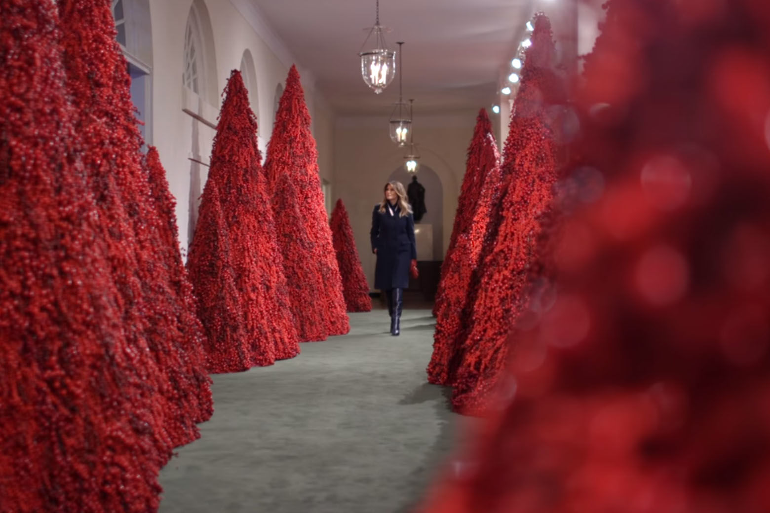 PHOTOS First lady unveils White House 2018 Christmas decorations