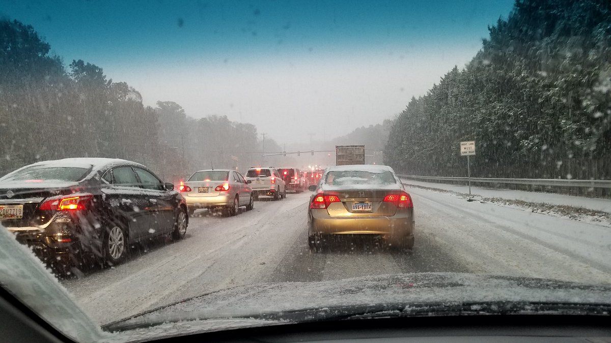 Traffic conditions worsen on Fairfax County Parkway near Springfield. (Courtesy Christopher Phillips @cgphillips2000 via Twitter)