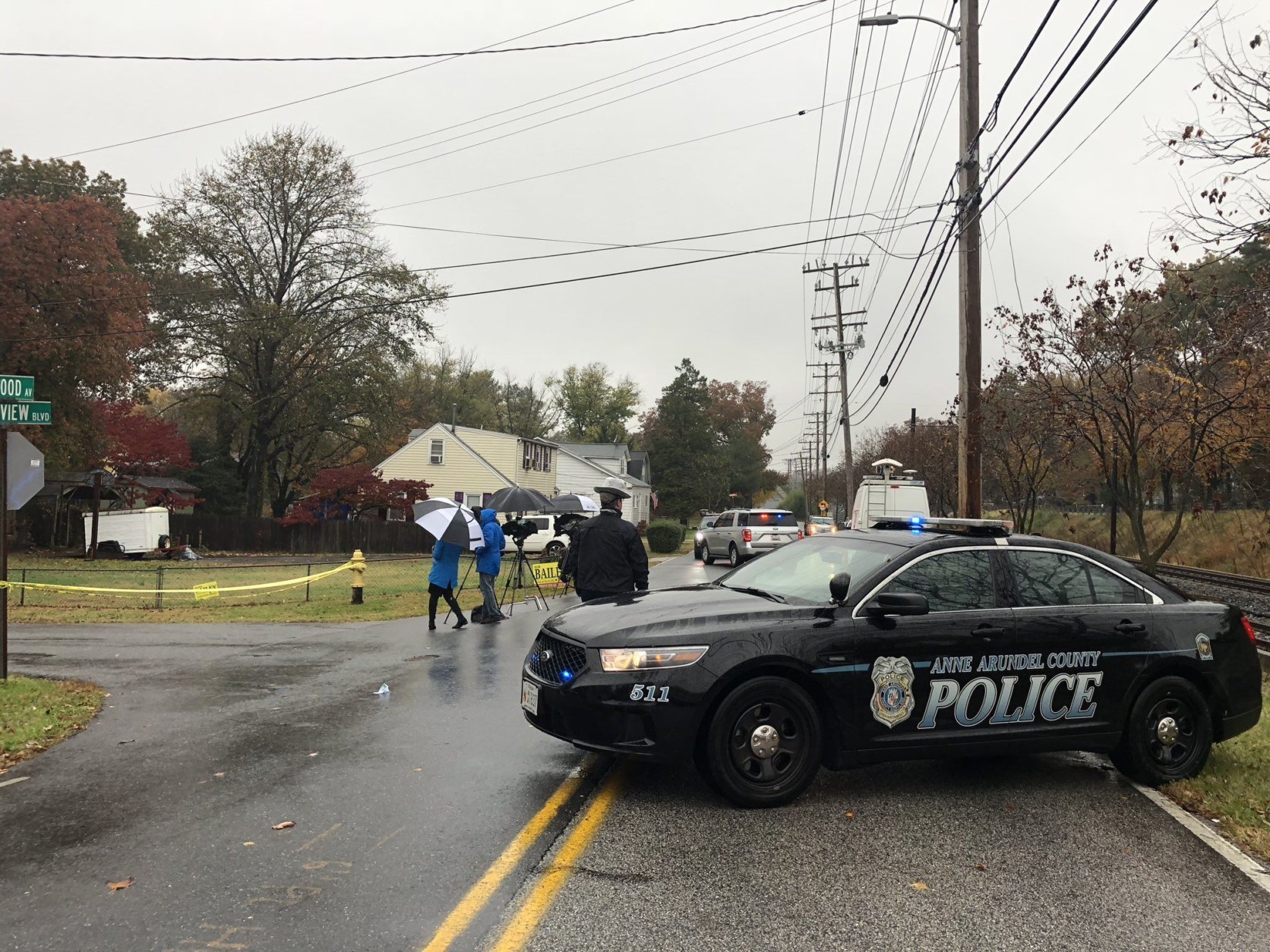 Police are still on the scene of an early-morning shooting in which an officer killed a man Monday. (WTOP/Melissa Howell)