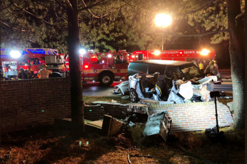 6 hurt in Montgomery County crash