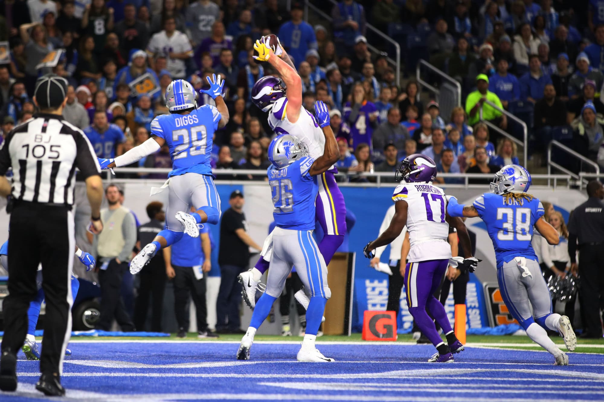 DETROIT, MI - DECEMBER 23: Kyle Rudolph #82 of the Minnesota Vikings makes a touch down catch in the second quarter against the Detroit Lions at Ford Field on December 23, 2018 in Detroit, Michigan. (Photo by Gregory Shamus/Getty Images)