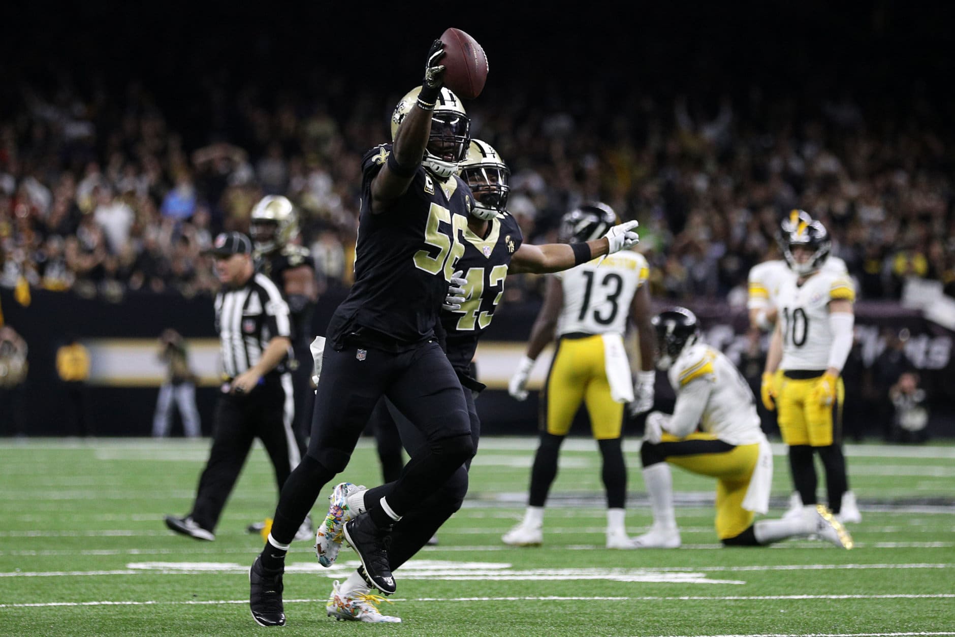NEW ORLEANS, LOUISIANA - DECEMBER 23: Demario Davis #56 of the New Orleans Saints reacts after a recovered fumble against the Pittsburgh Steelers during the second half at the Mercedes-Benz Superdome on December 23, 2018 in New Orleans, Louisiana. (Photo by Chris Graythen/Getty Images)