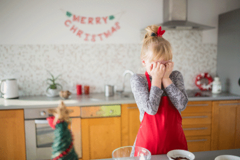 6 ways to reduce a child’s anxiety during the holidays