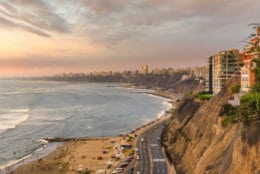 The Pacific coast of Miraflores in Lima, Peru. (Getty Images/iStockphoto/DVrcan) 