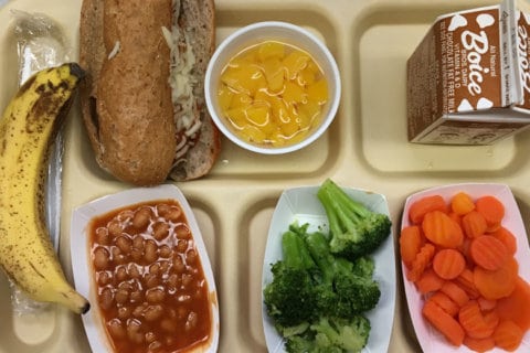 Prince George’s Co. school board member proposes free meals for students during shutdown