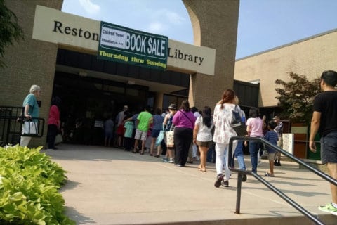 Surge in COVID cases, staffing challenges prompt Fairfax Co. libraries to close 2 days weekly