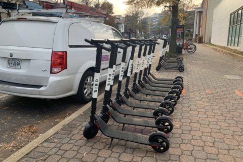 Va. bill allowing new rules for dockless scooters, e-bikes gains steam