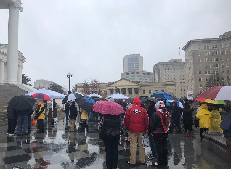 Anti-abortion protesters rallied against Va. Gov. Ralph Northam. (WTOP/Max Smith)