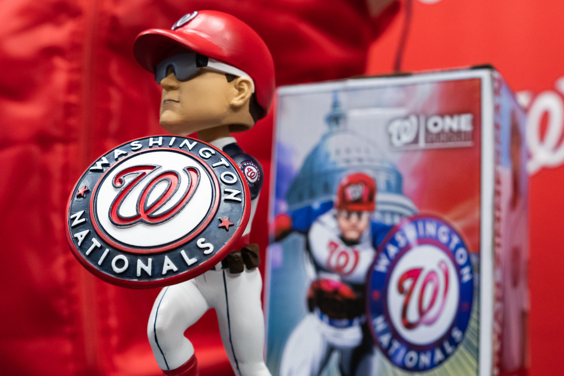 Ryan Zimmerman to Buy Beers for Nats Fans Ahead of Jersey