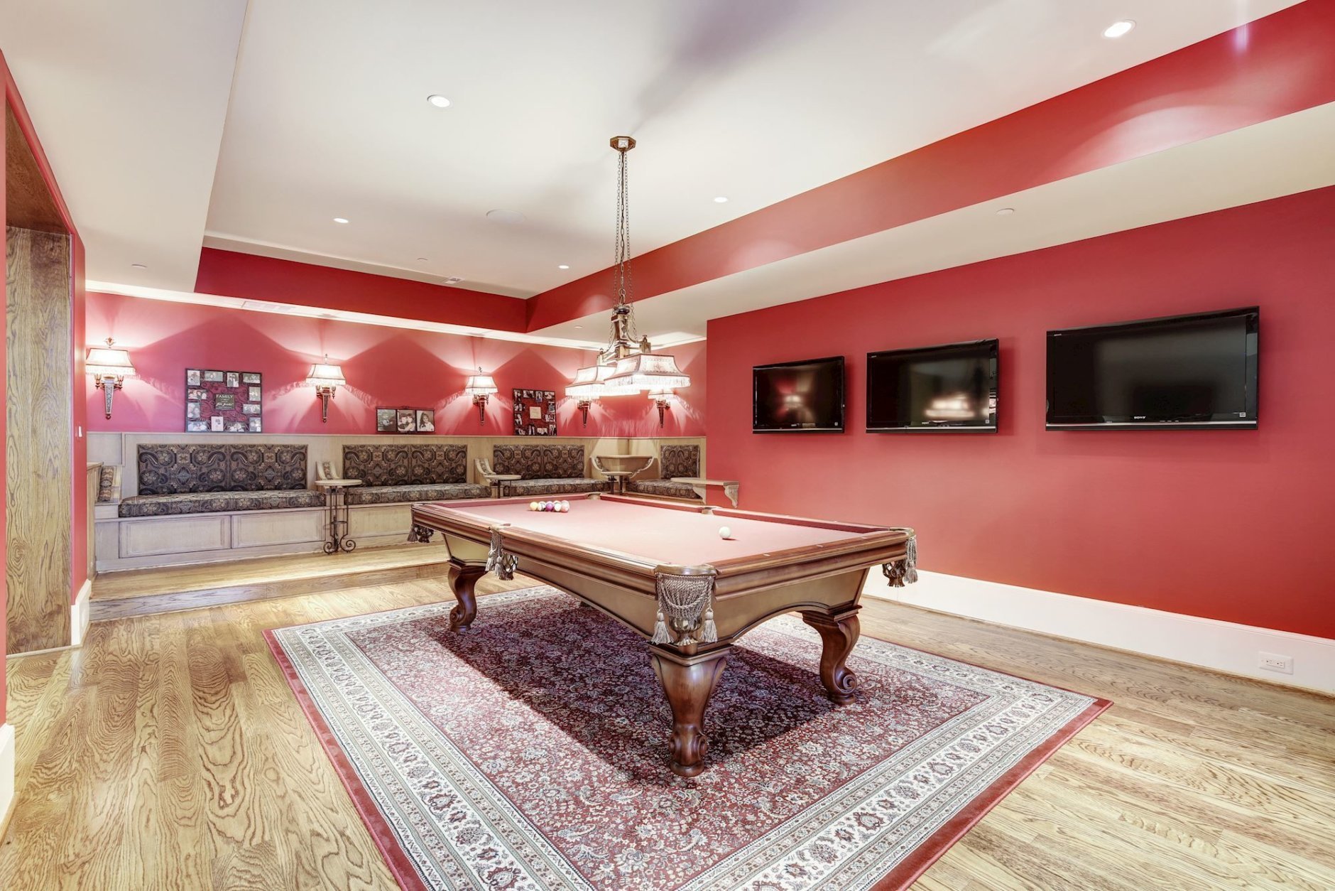 The billiards room. (Courtesy Washington Fine Properties)