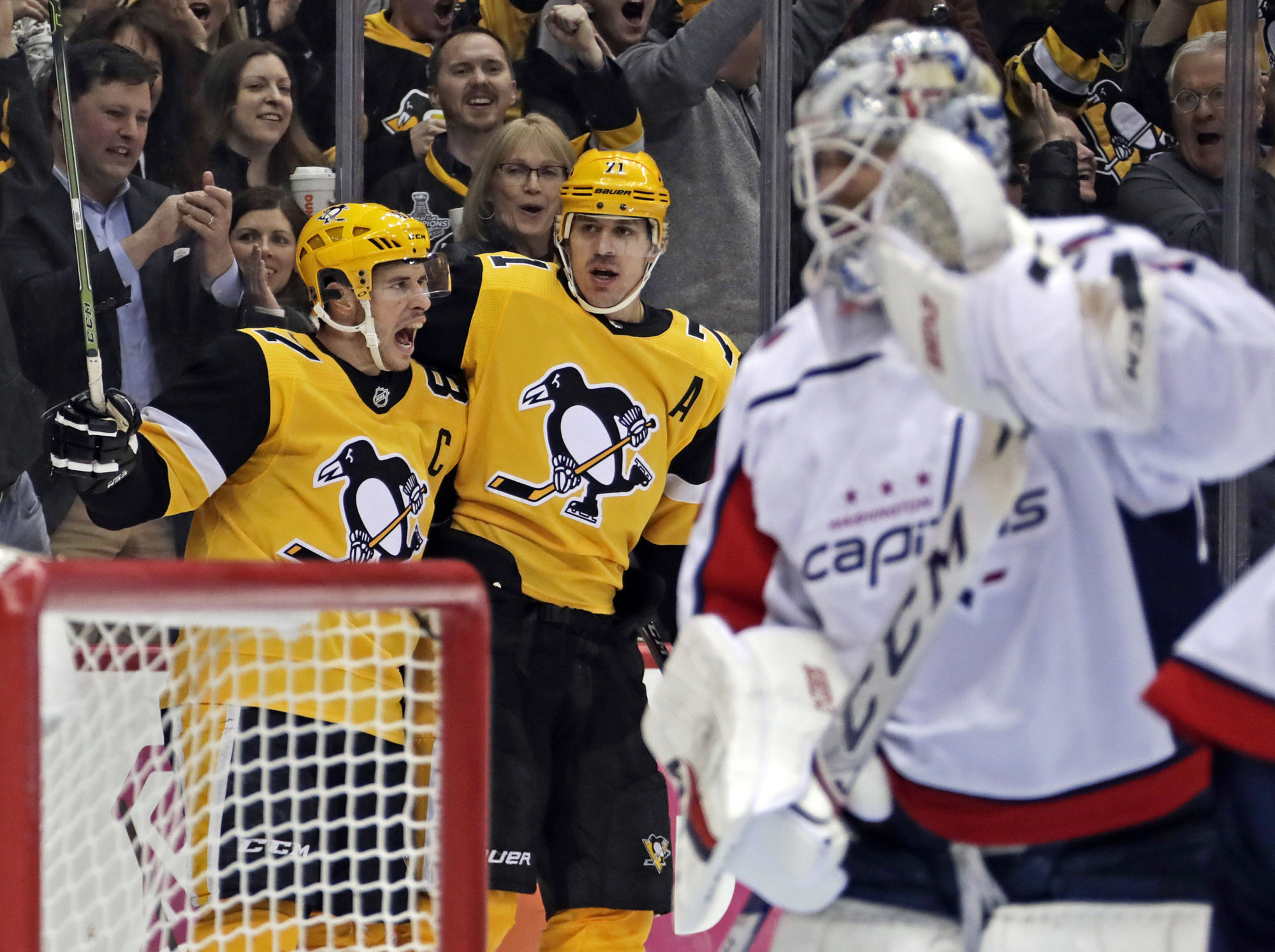 Caps’ 7game win streak ends with 53 loss to Penguins WTOP