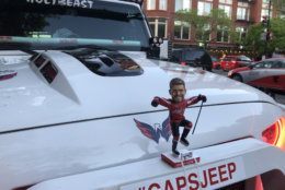 This Jeep is complete with a fitting hood ornament as well -- a bobblehead of Evgeny Kuznetsov. (WTOP/Mike Murillo)