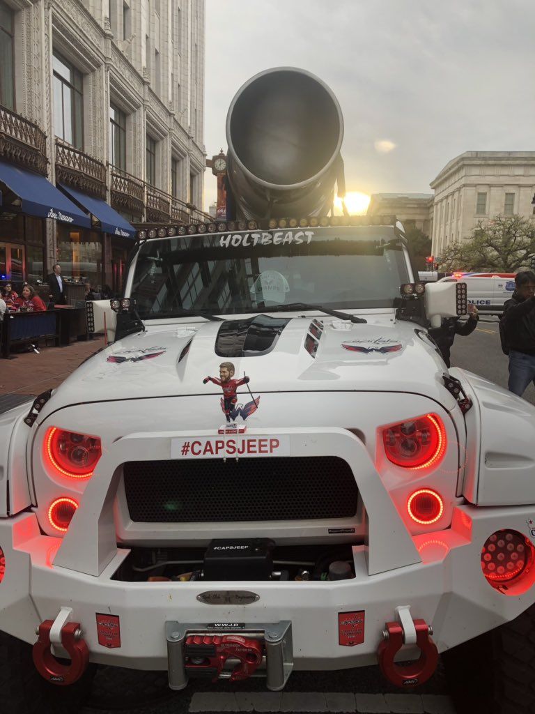 Front-end view of the #CapsJeep outside Capital One Arena. (WTOP/Mike Murillo)