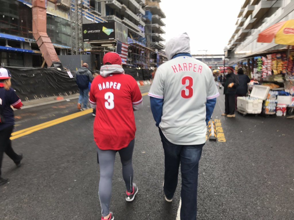 Philly fans came out to Nats Park clad in fresh new Harper jerseys Tuesday — because schadenfreude is a heck of a drug. (WTOP/Michelle Basch)