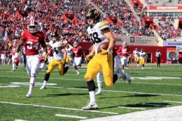 BLOOMINGTON, IN - OCTOBER 13:  T.J. Hockenson #38 of the Iowa Hawkeyes runs for a touchdown  against the Indiana Hossiers at Memorial Stadium on October 13, 2018 in Bloomington, Indiana.  (Photo by Andy Lyons/Getty Images)