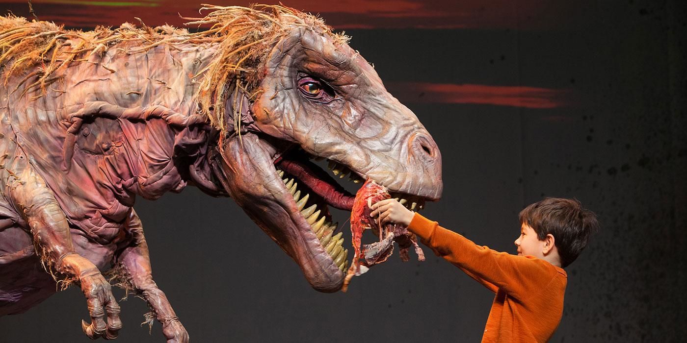Featuring larger-than-life dinosaur puppets brought to life by sophisticated design and theatrical presentation and puppet mastery, these amazingly life-like dinosaur recreations connect children to paleontology. (Photo by C. Waits) 