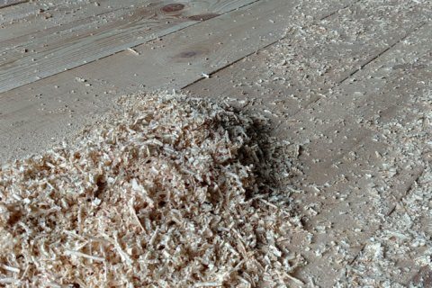 Garden Plot: Should you use sawdust or fine wood chips as mulch?