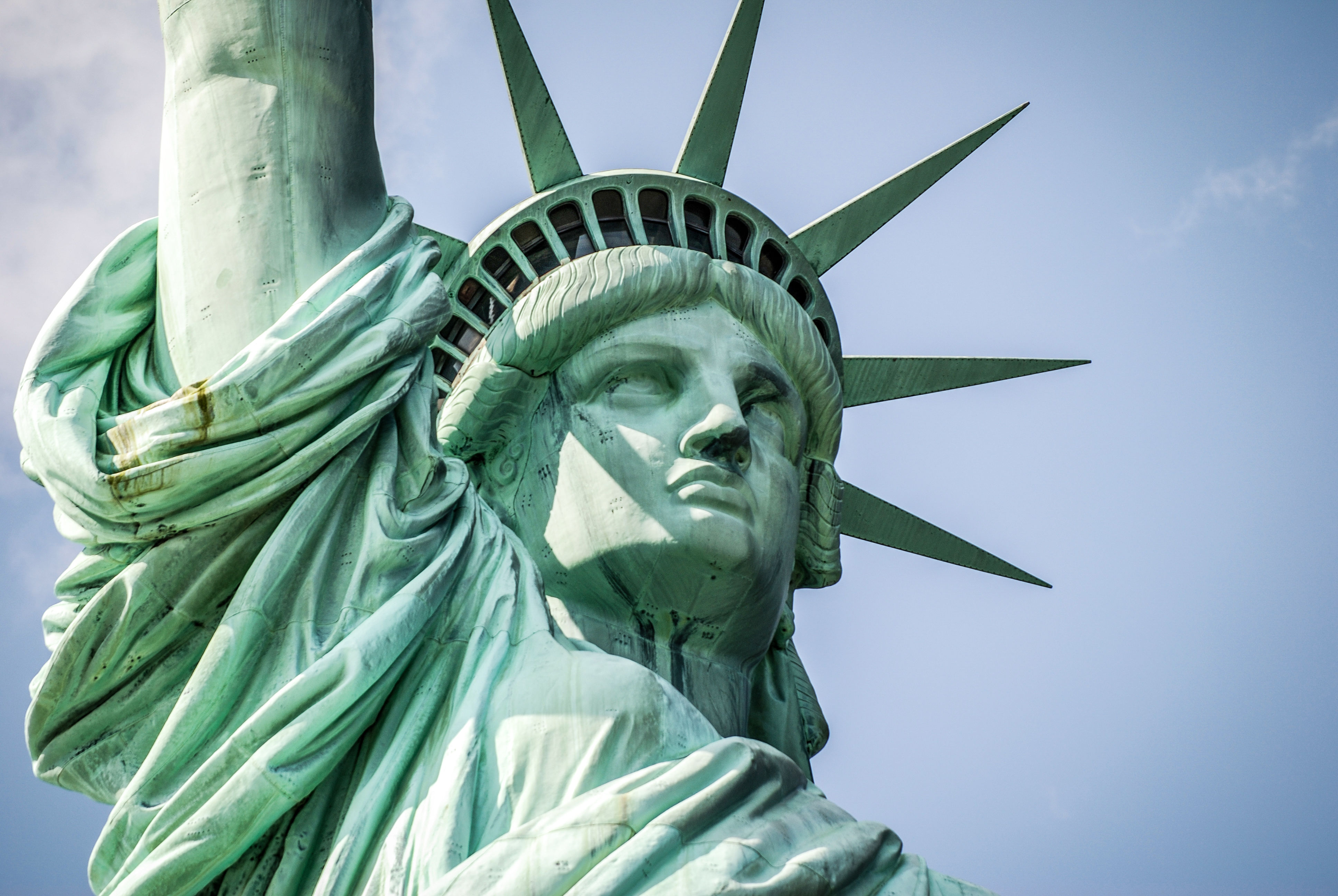 WATCH: Helicopter does amazing tricks over Statue of Liberty | WTOP