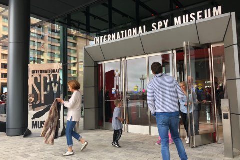 Calling all sleuths: International Spy Museum opens its doors in DC
