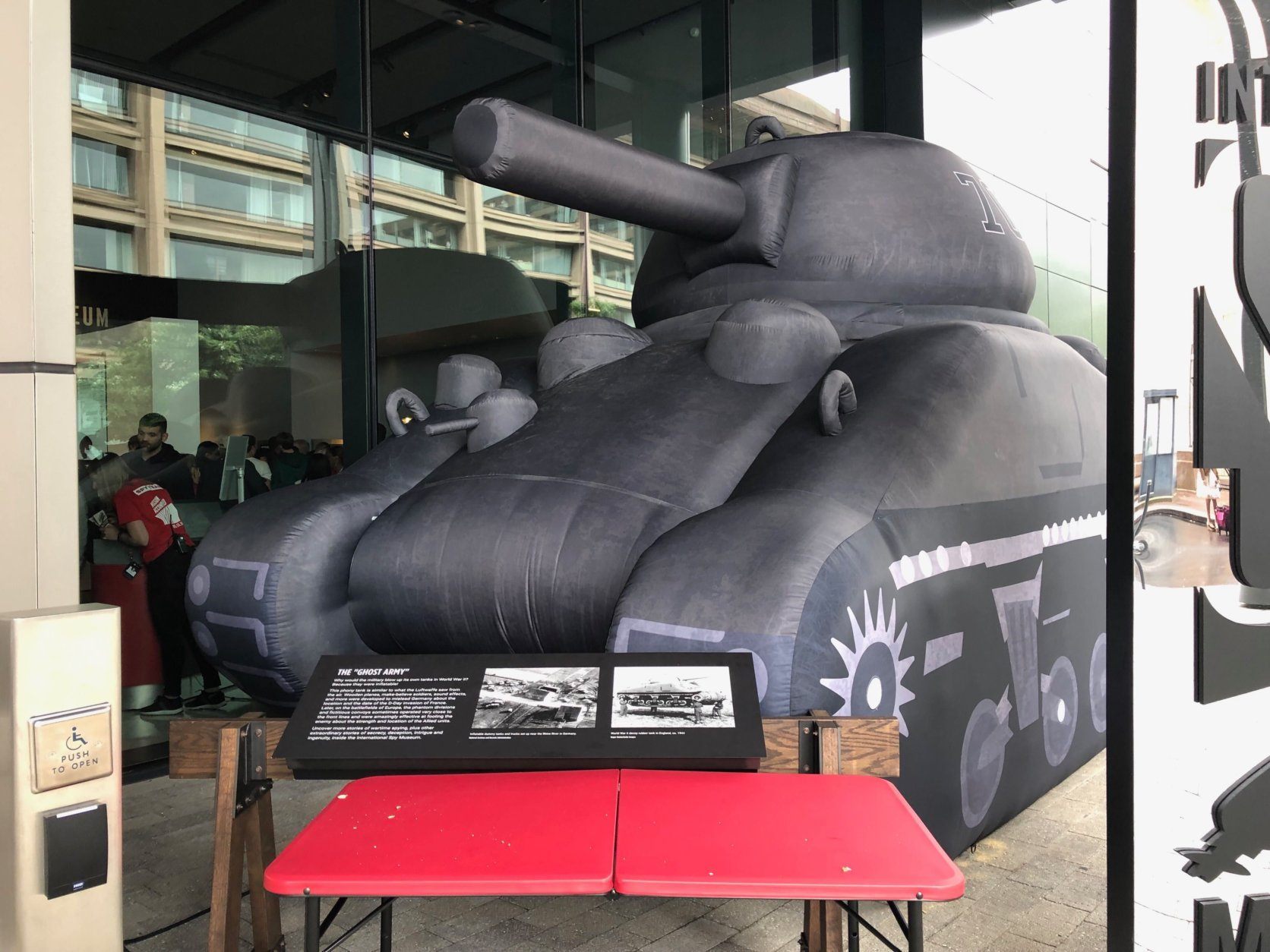 Blow-up tank International Spy Museum