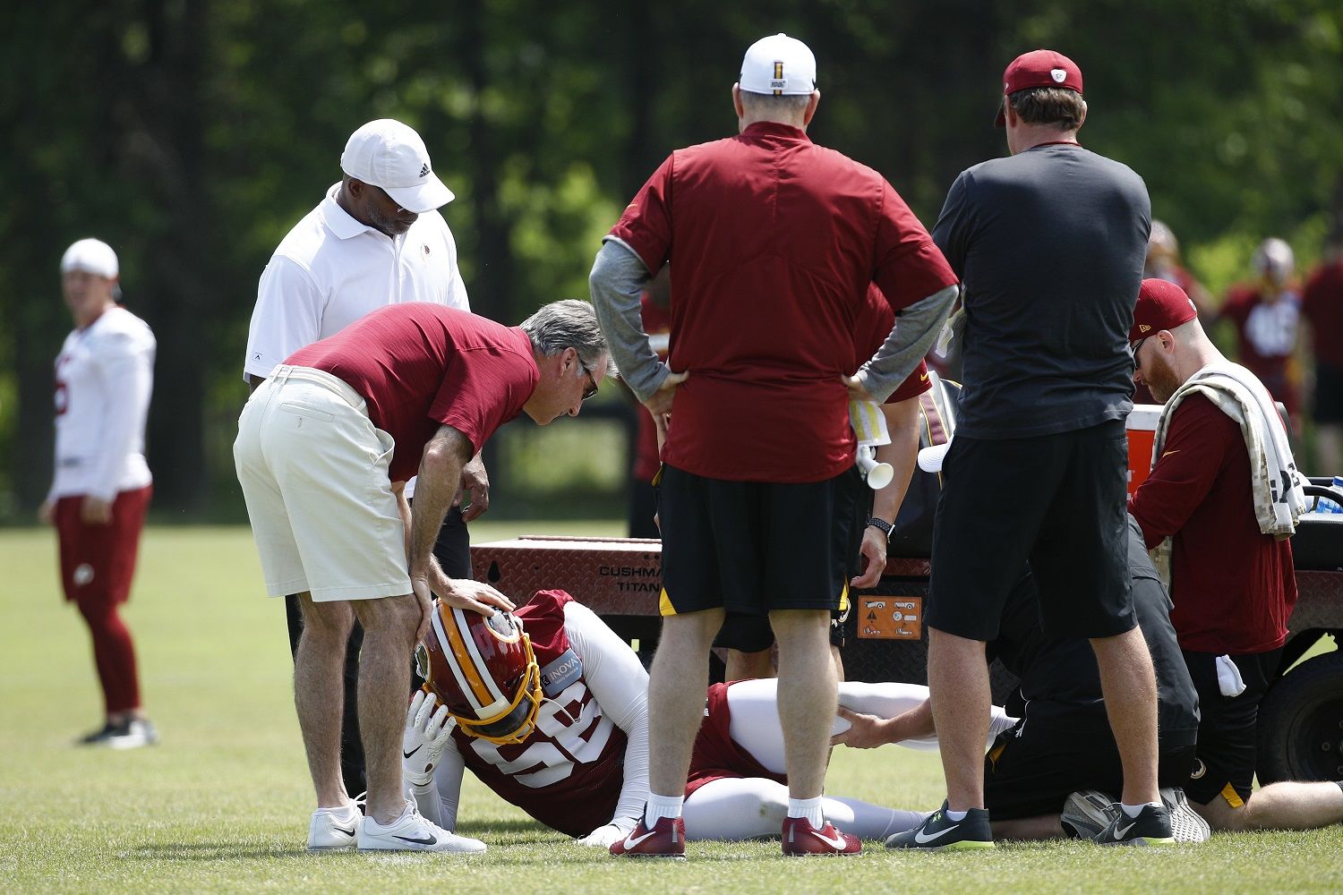 Foster Suffers Serious Leg Injury, QB Competition Begins At Redskins ...