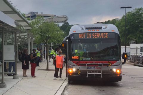 ‘Kind of embarrassing’: Metro shuttle driver asks riders for directions