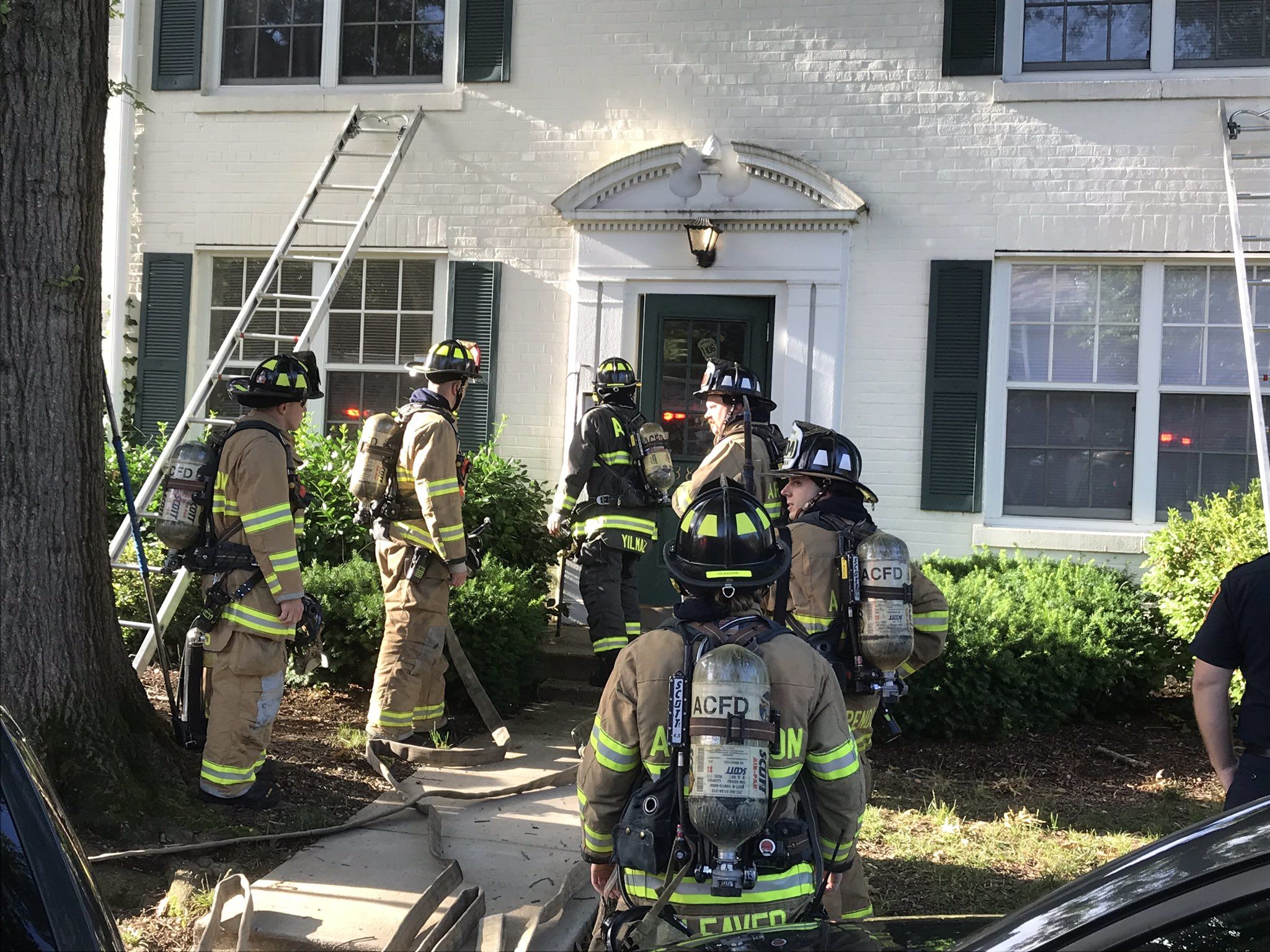 house explosion arlington va