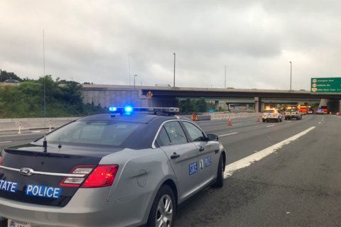 Tractor-trailer driver dead after Outer Loop crash near I-66