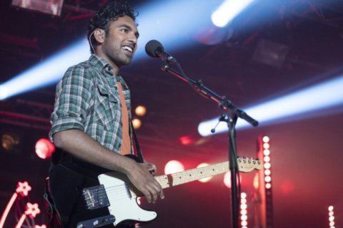 Movie Review: ‘Yesterday’ imagines Beatles-less world in magical rom-com