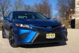 Front end of 2019 Camry