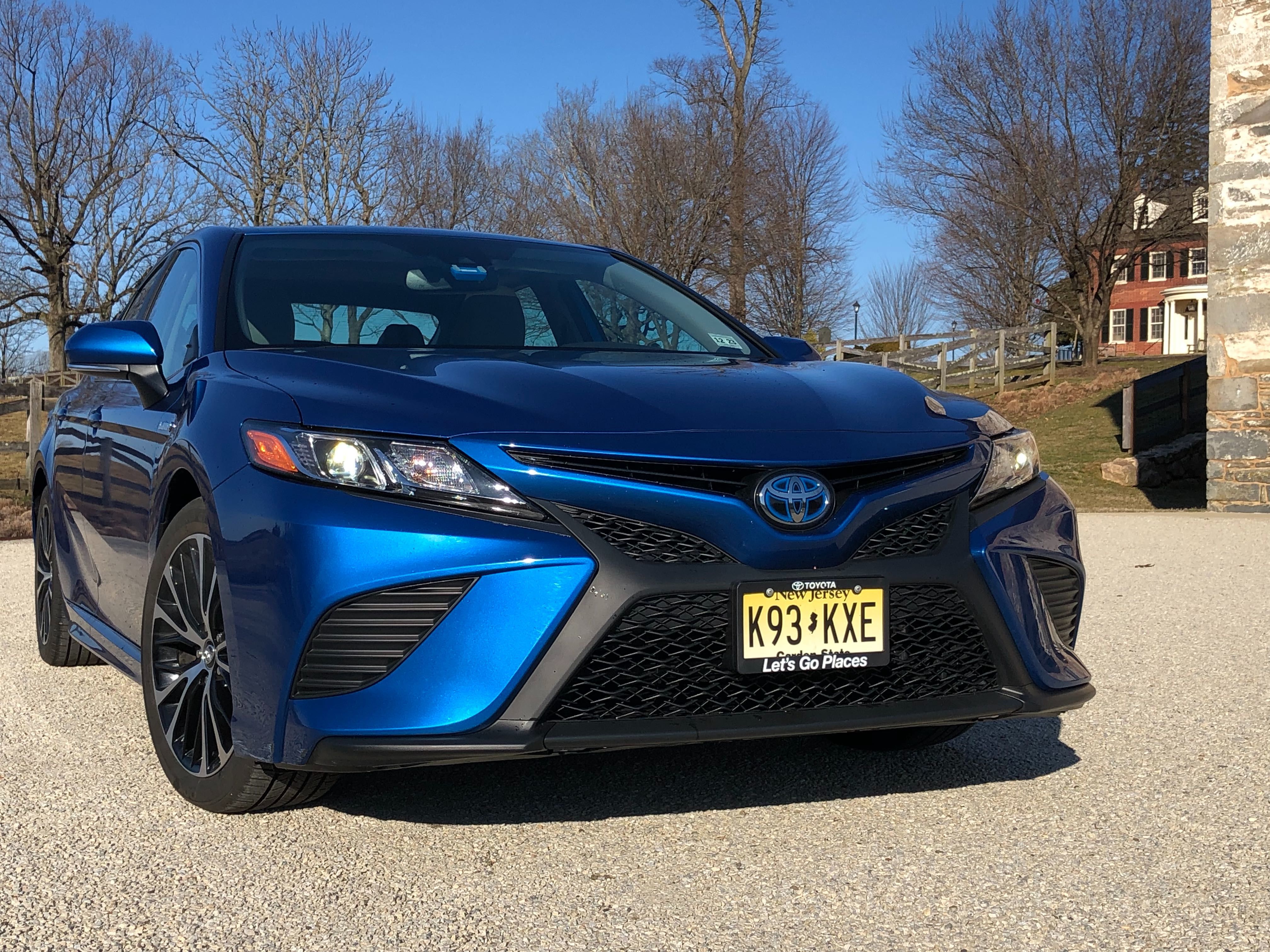 Toyota Camry Hybrid offers space and style without sacrificing MPG